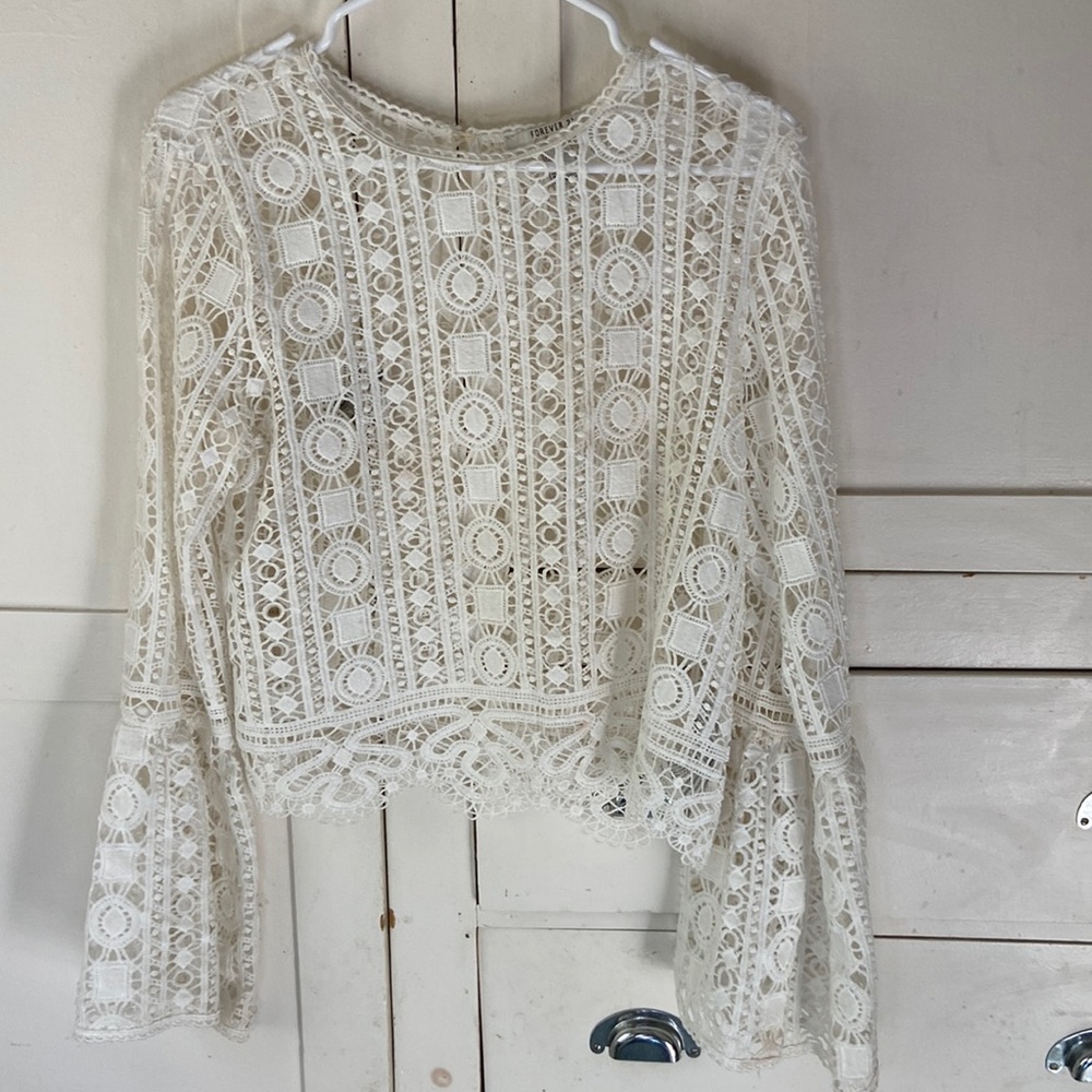 Eyelet top with bell sleeve size m forever 21